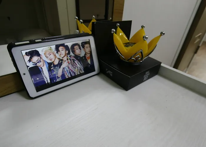 Hongdae Nanu Kpop